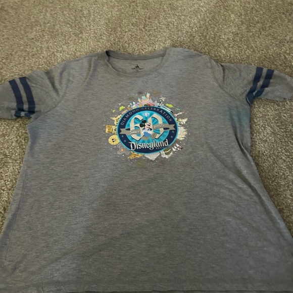 Disney parks shirt - Picture 2 of 5